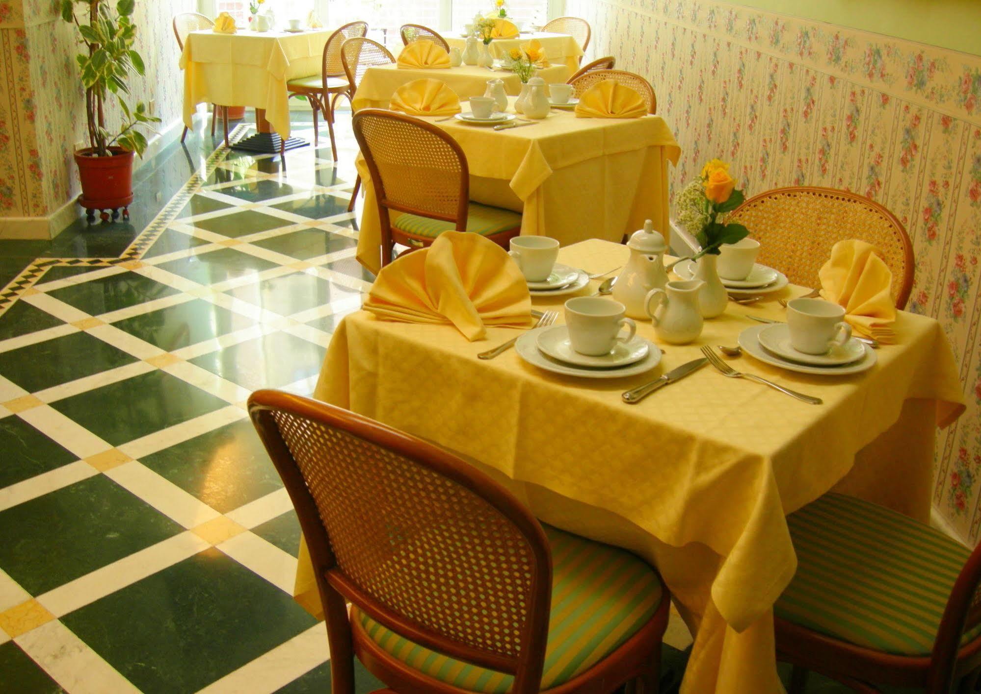 Buenos Aires Hotel Milan Extérieur photo